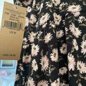 NWT American Eagle Floral Top